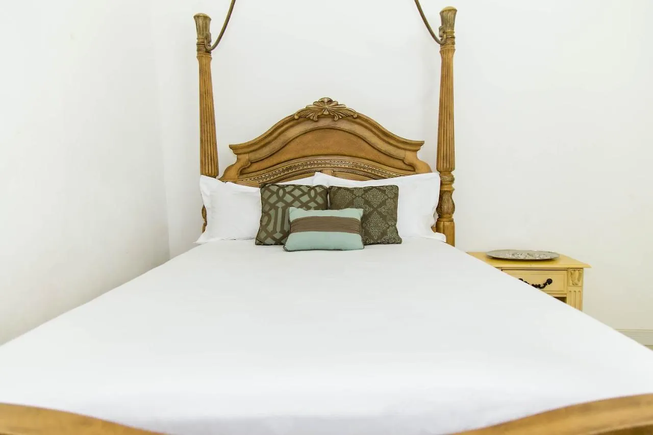 Ellis Caymanas Caymanas Estate Country Club Rental Management جامايكا